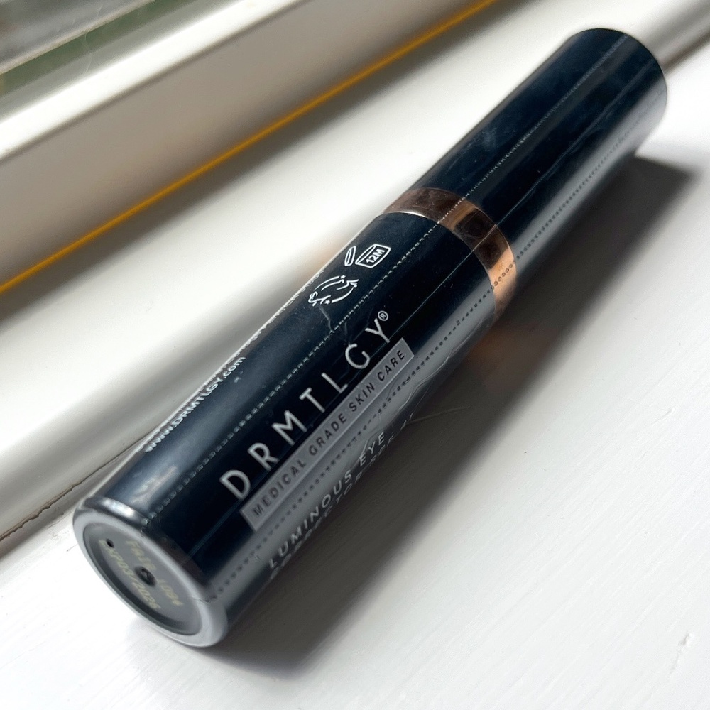 Luminous Eye Corrector SPF 41 Fair NEVER OPENED concealer Instantly brightens